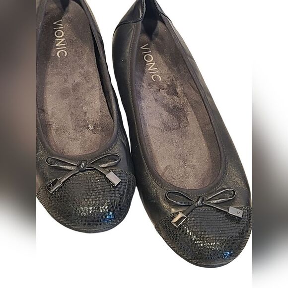 Vionic Spark Minna Black Leather Cap-Toe Bow Ballet Flats Casual Orthotic | 8 - Picture 3 of 10